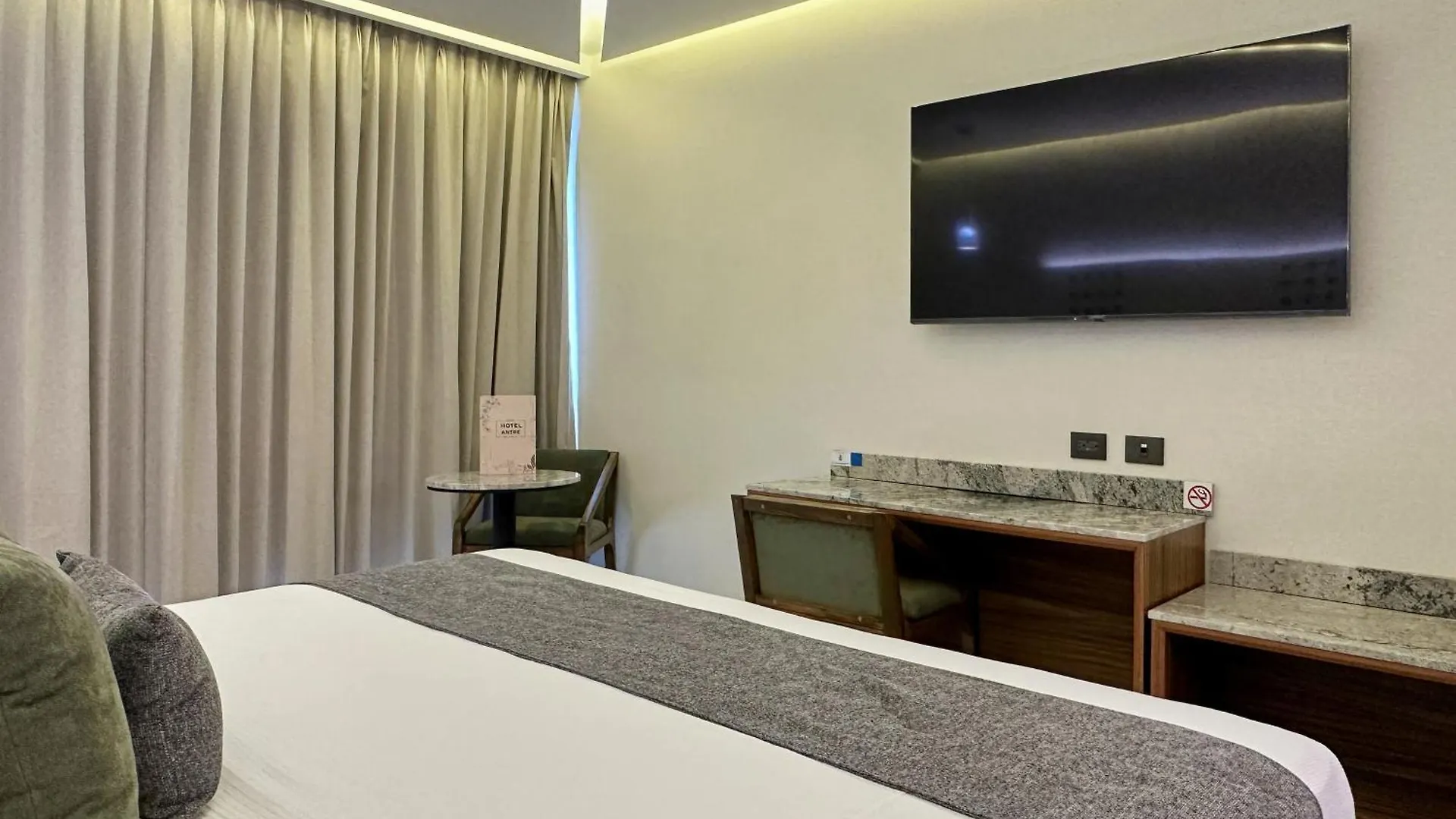 ****  Hotel Antre Chapultepec Guadalajara Mexico